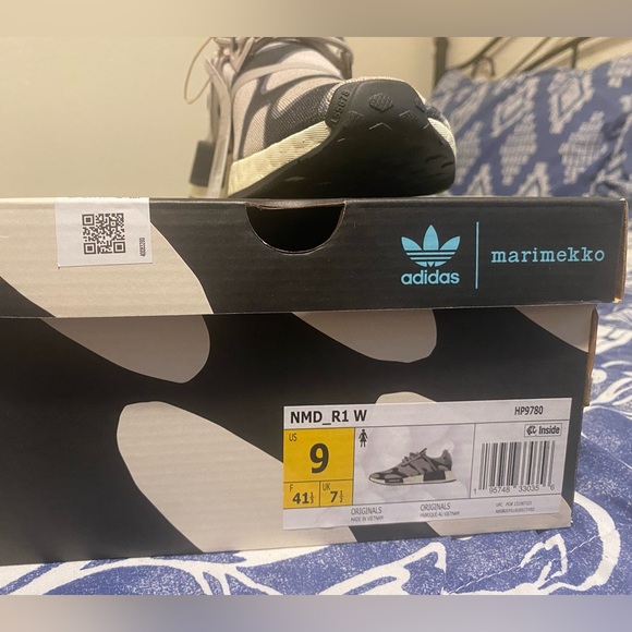 Brand New In Box Adidas Marimekko NMD Boost Shoes Women Size 9. - Picture 6 of 7